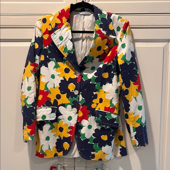 Fabulous Vintage Suit Featuring Floral Blazer and pants. EUC